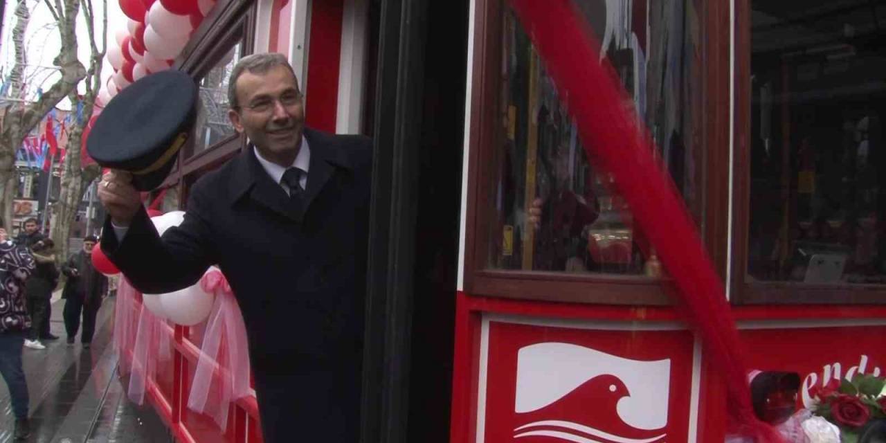 Burası İstiklal Caddesi Değil, Pendik Gazipaşa Caddesi