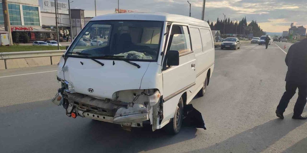 Karıştığı Kazadan Kaçarken Polis Otosuna Çarptı