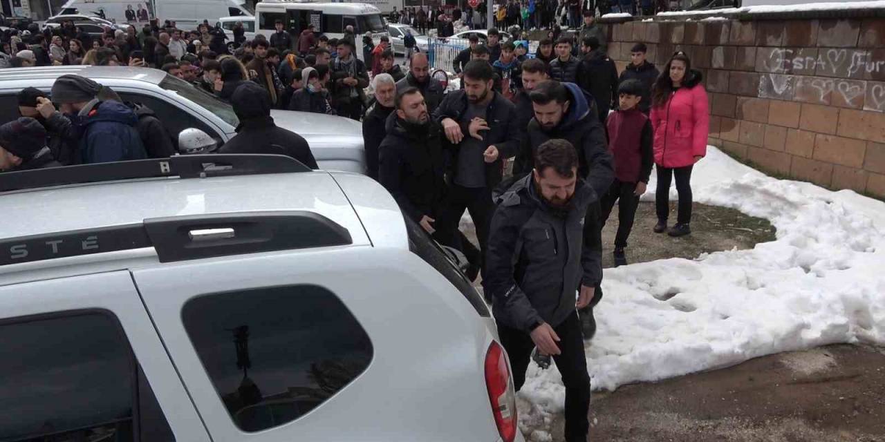 Tatvan’da Nevruz Kutlamasında 4 Kişi Gözaltına Alındı