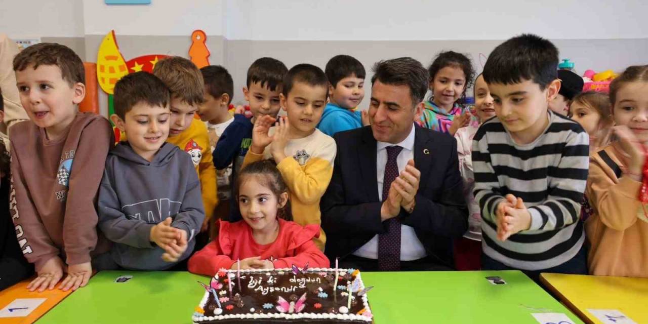 Minik Anaokul Öğrencisine Sürpriz