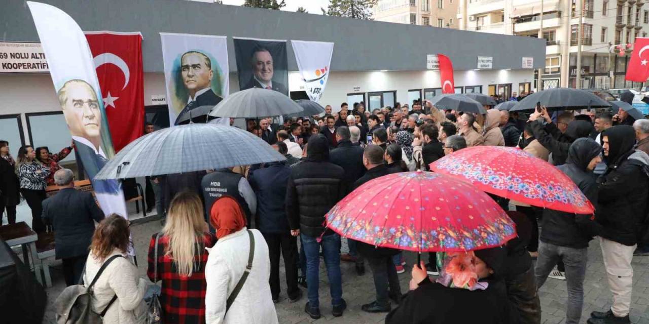 Dörtyol’da 108 Araç Kapasiteli Minibüs Garajı Açıldı