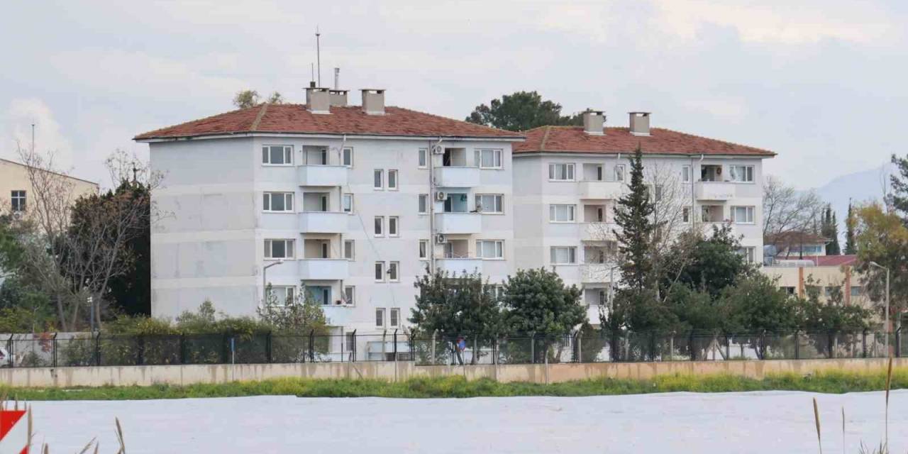 Çamaşır Makinesine Giren 3 Yaşındaki Kız Çocuğu Hayatını Kaybetti