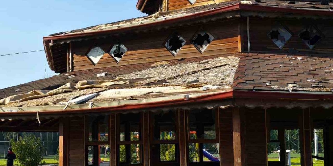 Belediye Aile Çay Bahçesi Harabeye Döndü