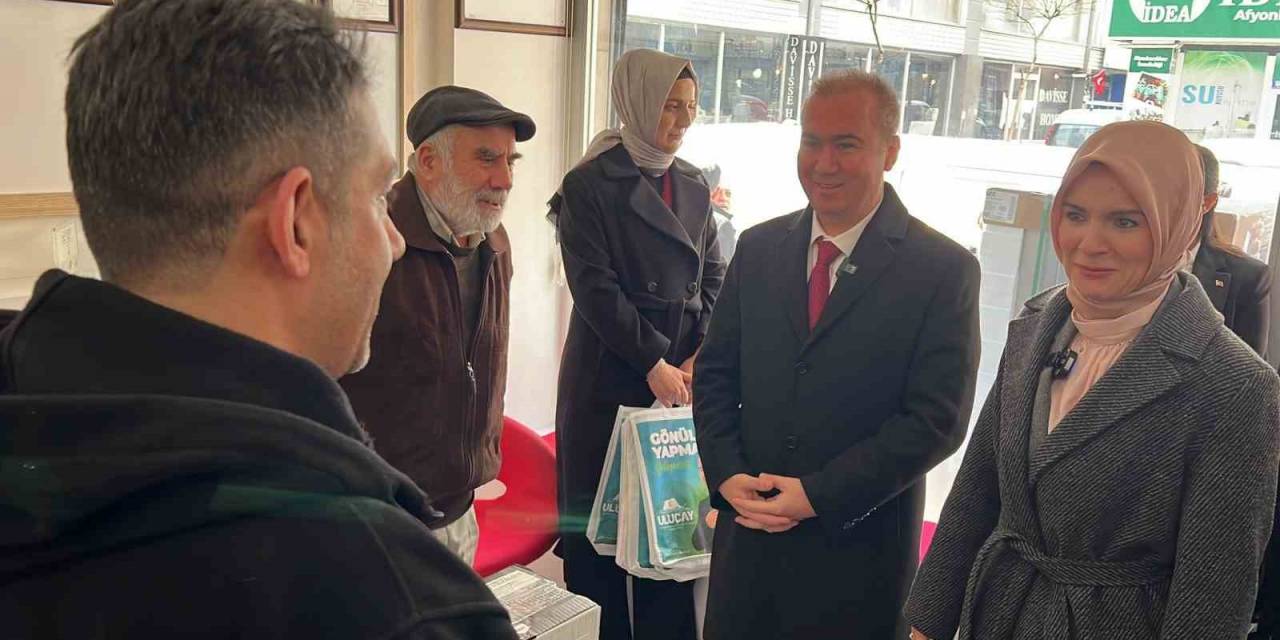 Bakan Göktaş, Afyonkarahisar’da Esnafı Ziyaret Etti