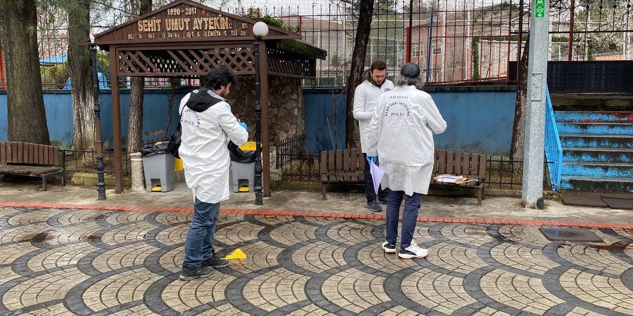 Lise Bahçesinde ‘Kız Arkadaşıma Baktın’ Kavgası: 3 Yaralı