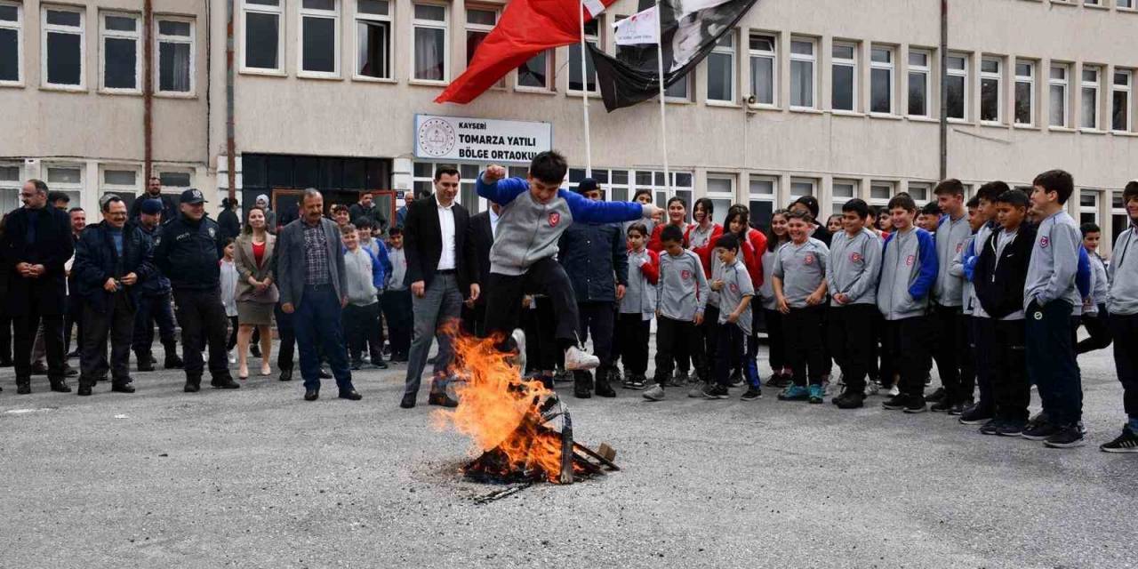 Tomarza’da Nevruz Coşku İle Kutlandı