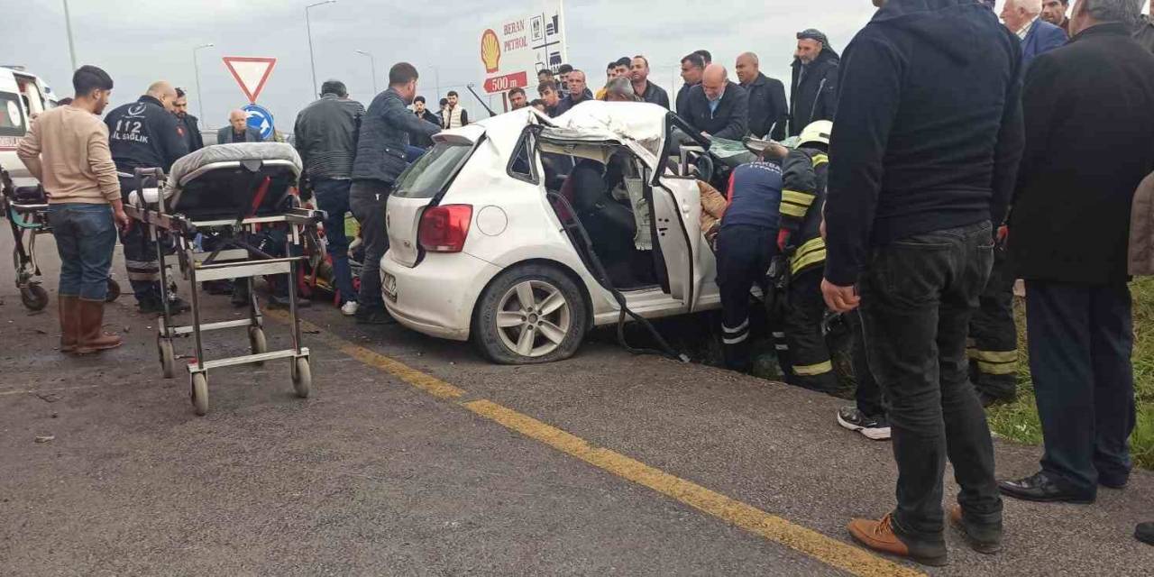 Kontrolden Çıkan Otomobil Takla Attı: 2 Yaralı