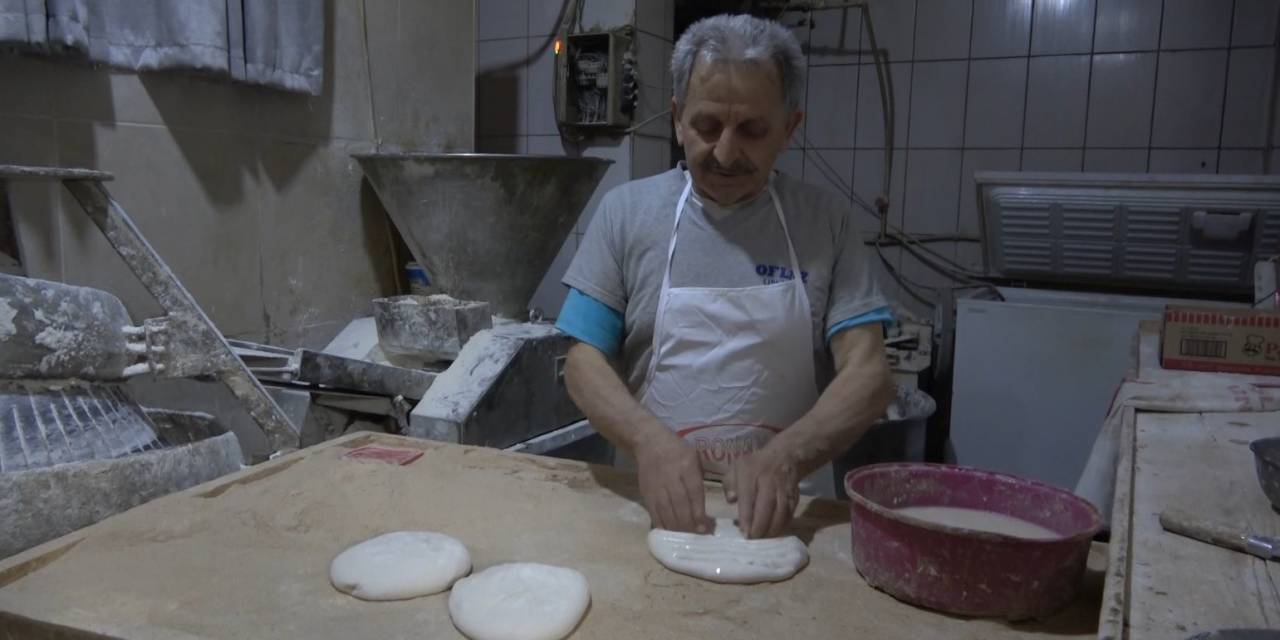 Muş’ta Yarım Asırdır Ekmeğini Fırından Çıkarıyor