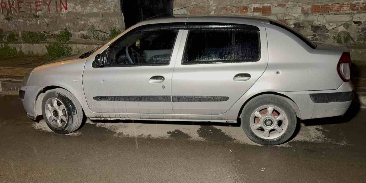 Park Halindeki Otomobil Böyle Kurşunlandı