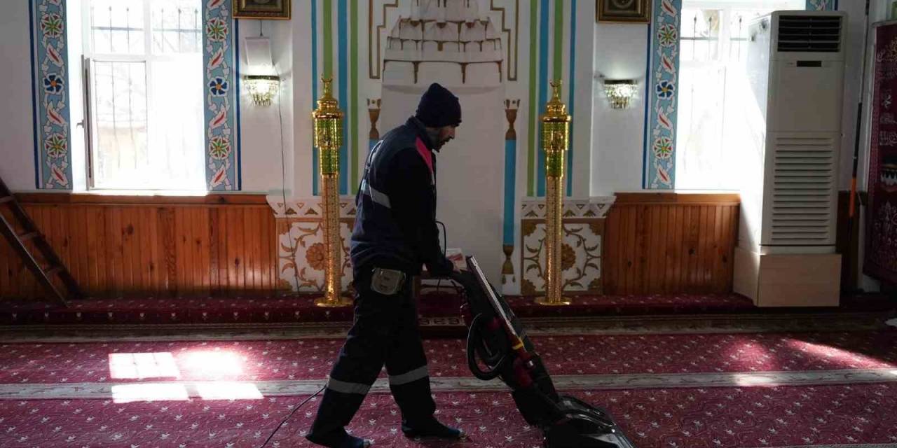 Camilere Ayrı Bir Önem Veriliyor