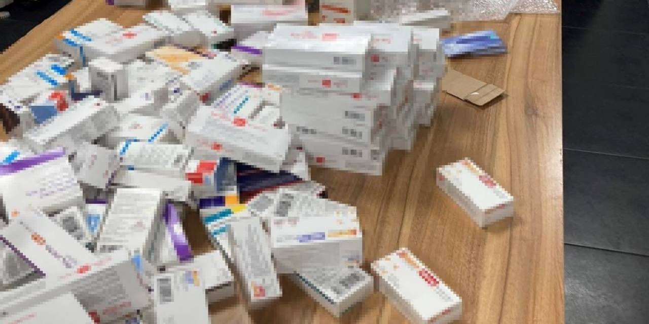 Kaçak İlaçlar Sınırda Ele Geçirildi
