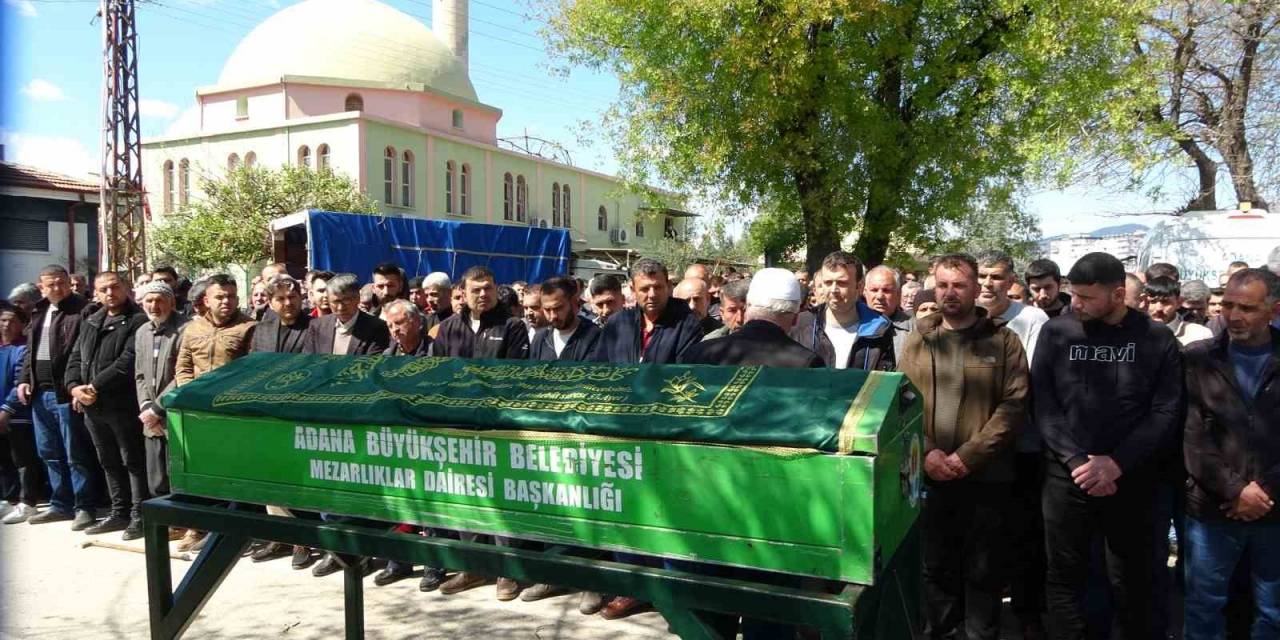 Karısı Tarafından Öldürülen Adam Toprağa Verildi