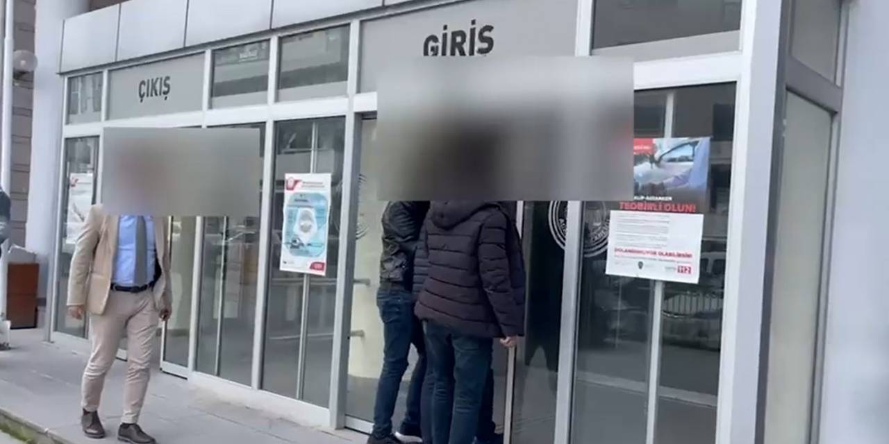 Hapis Cezasıyla Aranan 2 Şahıs Kuşadası’nda Yakalandı