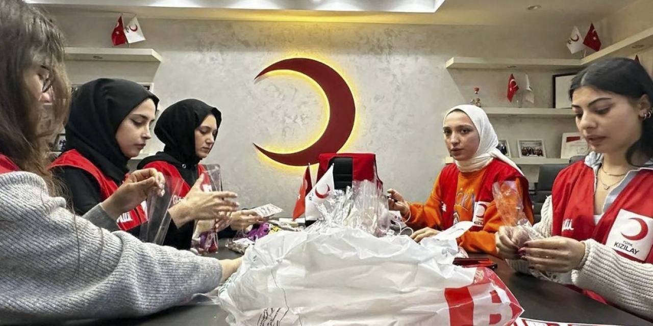 Subü Kızılay Topluluğu’ndan Farkındalık Etkinlikleri