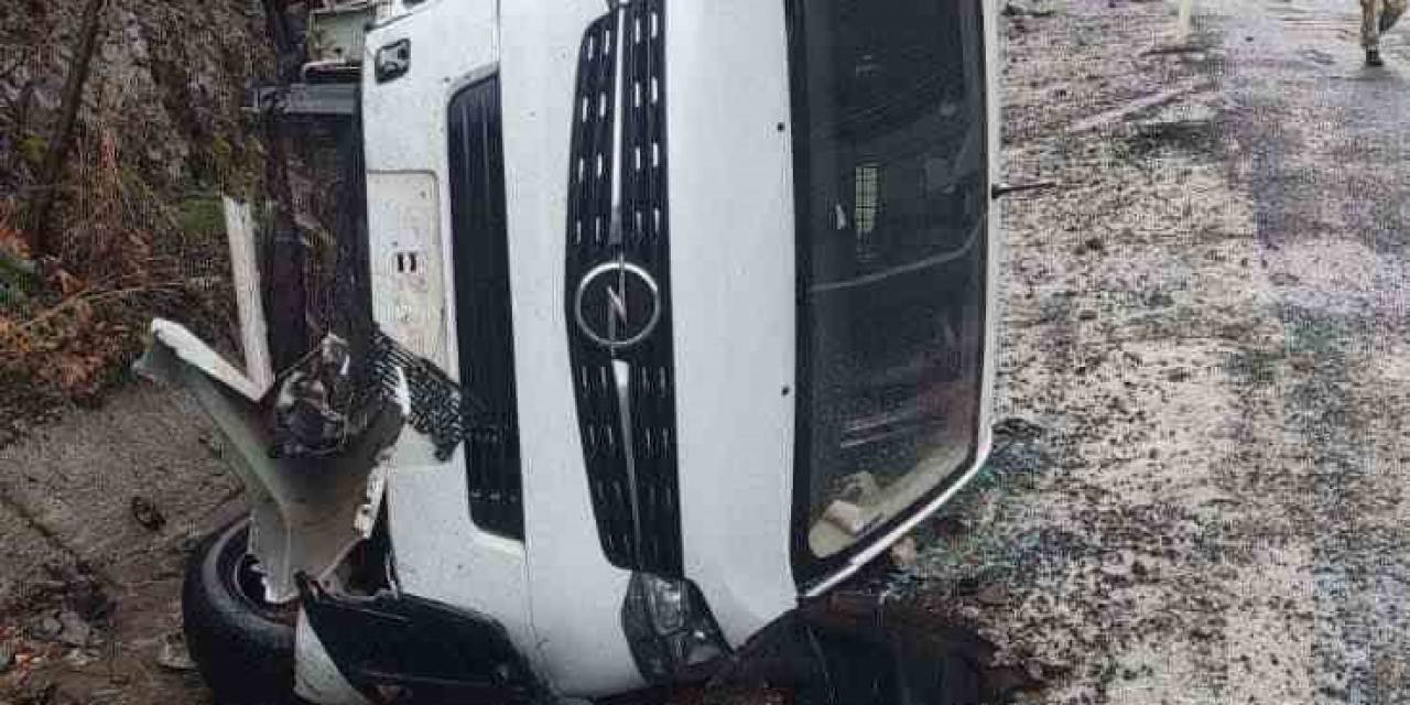 Elazığ’da Trafik Kazası: 2 Yaralı