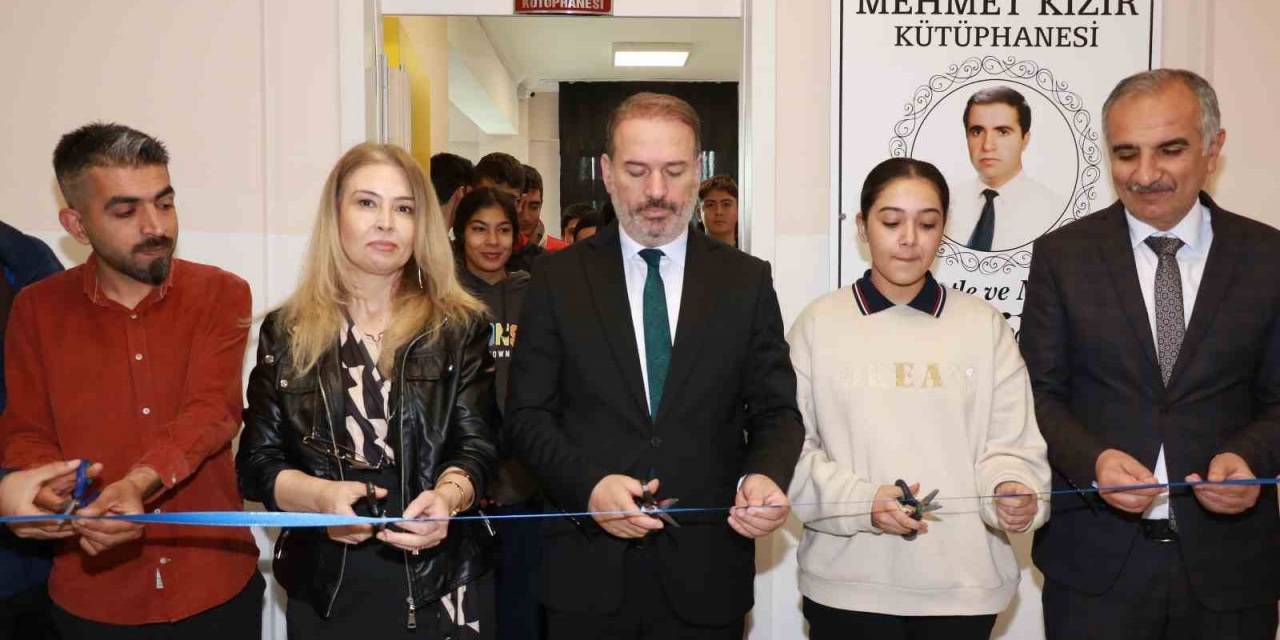 Depremde Ölen Öğretmen Mehmet Kizir’i Adı Kütüphanede Yaşatılacak