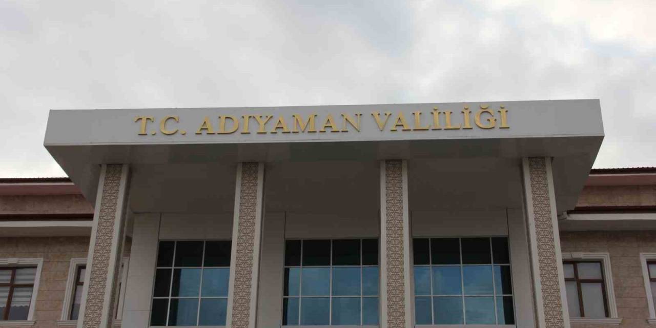 Bayrağı Balkondan Aşağıya Atan Çalışanlar Hakkında Soruşturma Başlatıldı