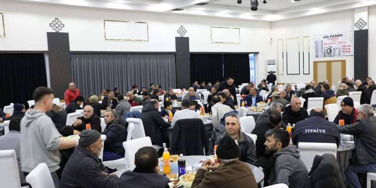 Başkan Halil İbrahim Şaltu, Belediye Personeline İftar Verdi