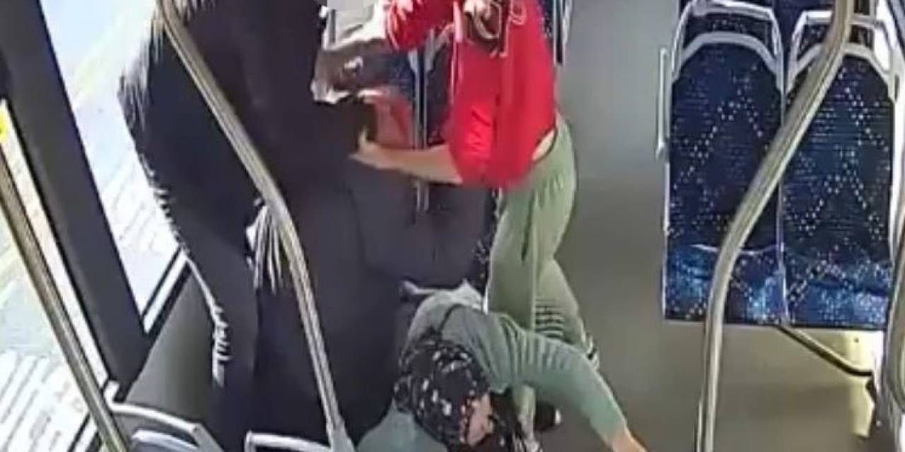 Otobüste Yaşlı Çifti Darp Davasında Okul Müdürünün Tutukluluk Halinin Devamına Karar Verildi