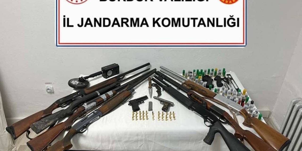 Burdur’da Uyuşturucu Ve Kaçakçılık Operasyonları: 2 Şahıs Tutuklandı