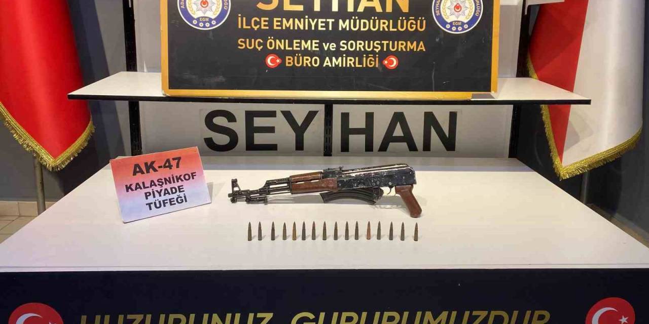Evinde Kalaşnikof Ele Geçirildi, “Bana Ait Değil, Oğlumun” Dedi