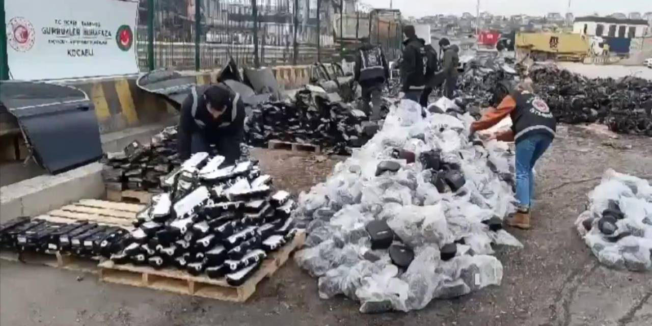 Kocaeli’de 90 Milyon Tl Değerinde Kaçak Oto Parçası Ele Geçirildi