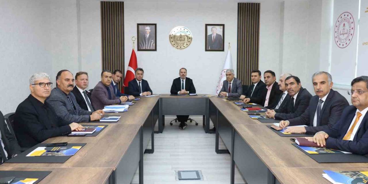 Adıyaman’da Eğitim Değerlendirme Toplantısı Yapıldı