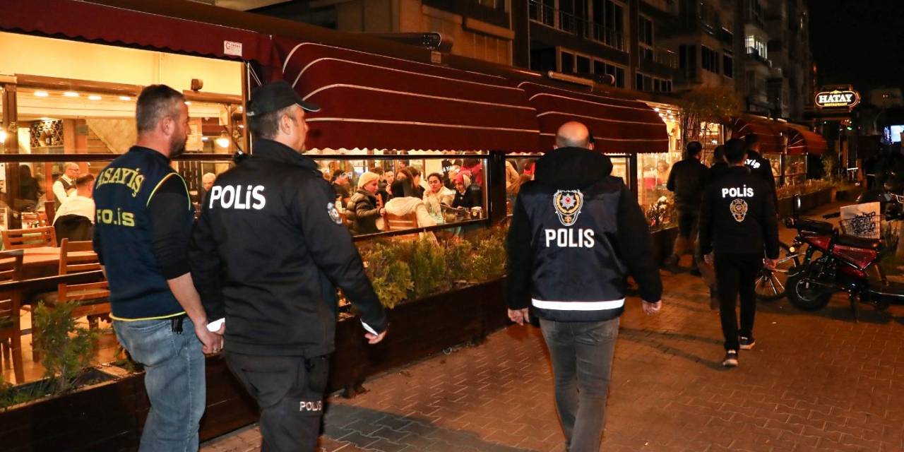 Mersin Polisi Umuma Açık Mekanlarda Denetim Yaptı