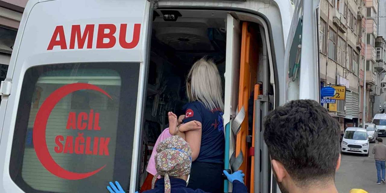 3’üncü Kattan Düşen Bebeği Tente Kurtardı