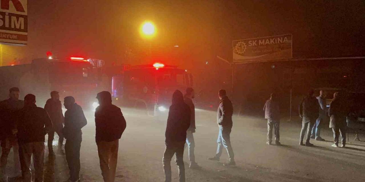 Çorlu’da İş Yeri Yangını: 4 Yaralı