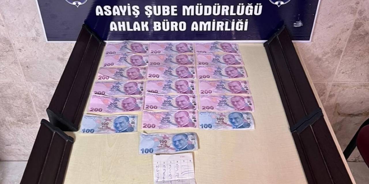 Kumar Oynayan 4 Kişiye 25 Bin Tl Ceza