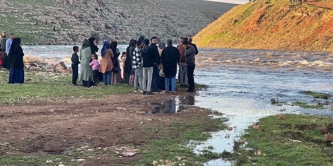 Akıntıya Kapılan Çocuğu Arama Çalışmaları Devam Ediyor