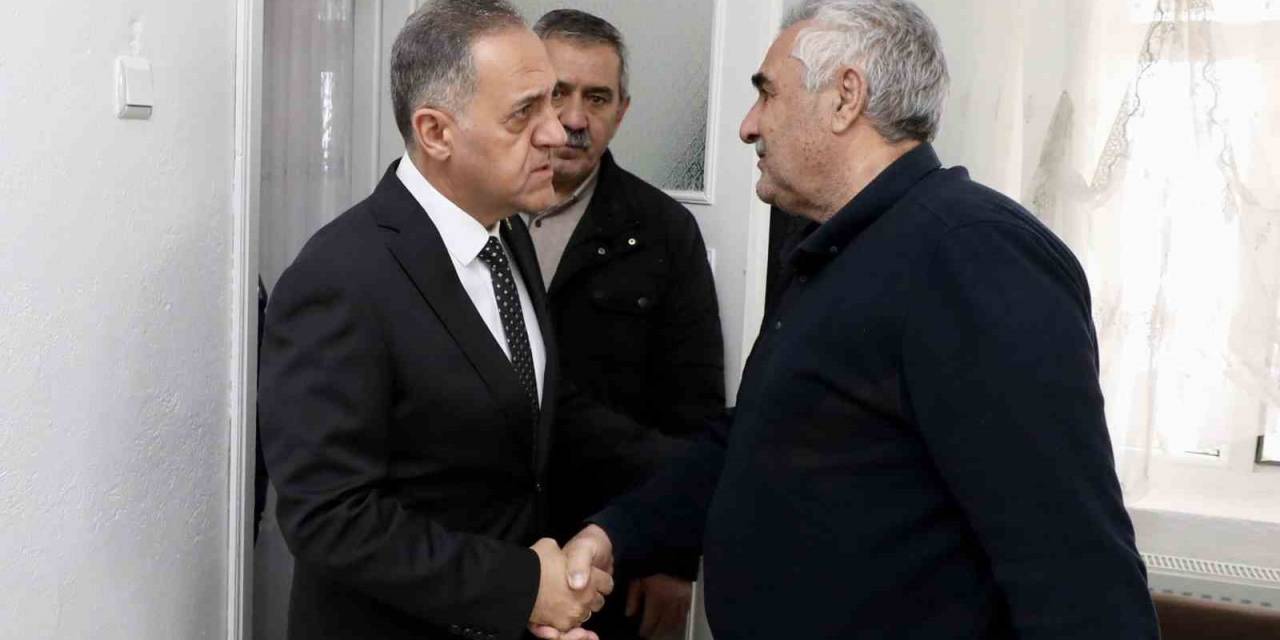 Bingöl Valisi Usta, Şehit Polisin Ailesine Başsağlığı Dileklerini Sundu