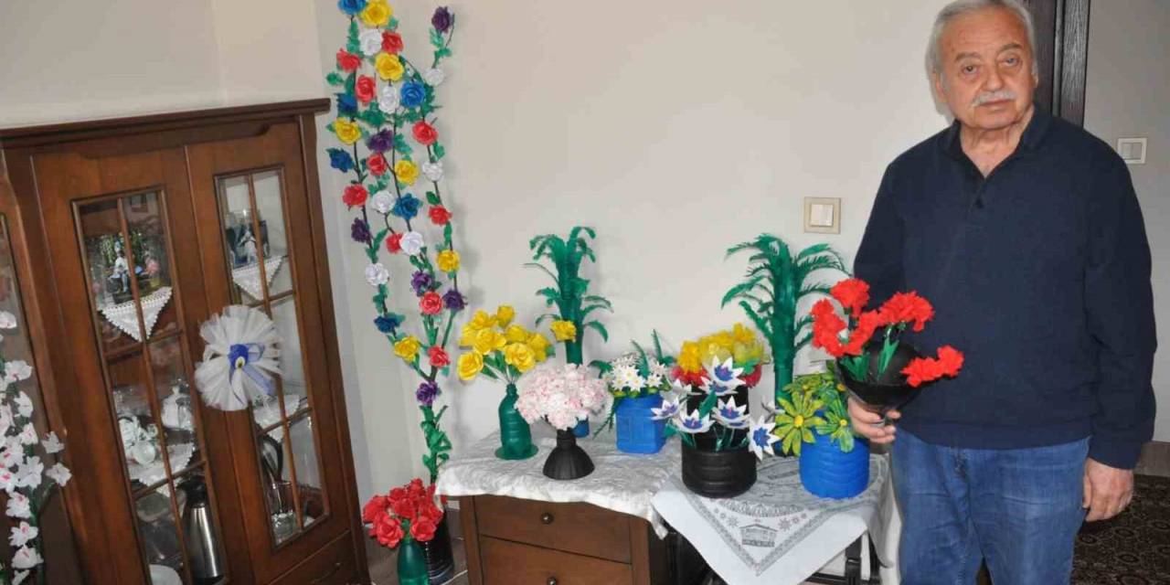 Geri Dönüşüm Malzemeleriyle Evini Adeta Çiçek Bahçesine Çevirdi