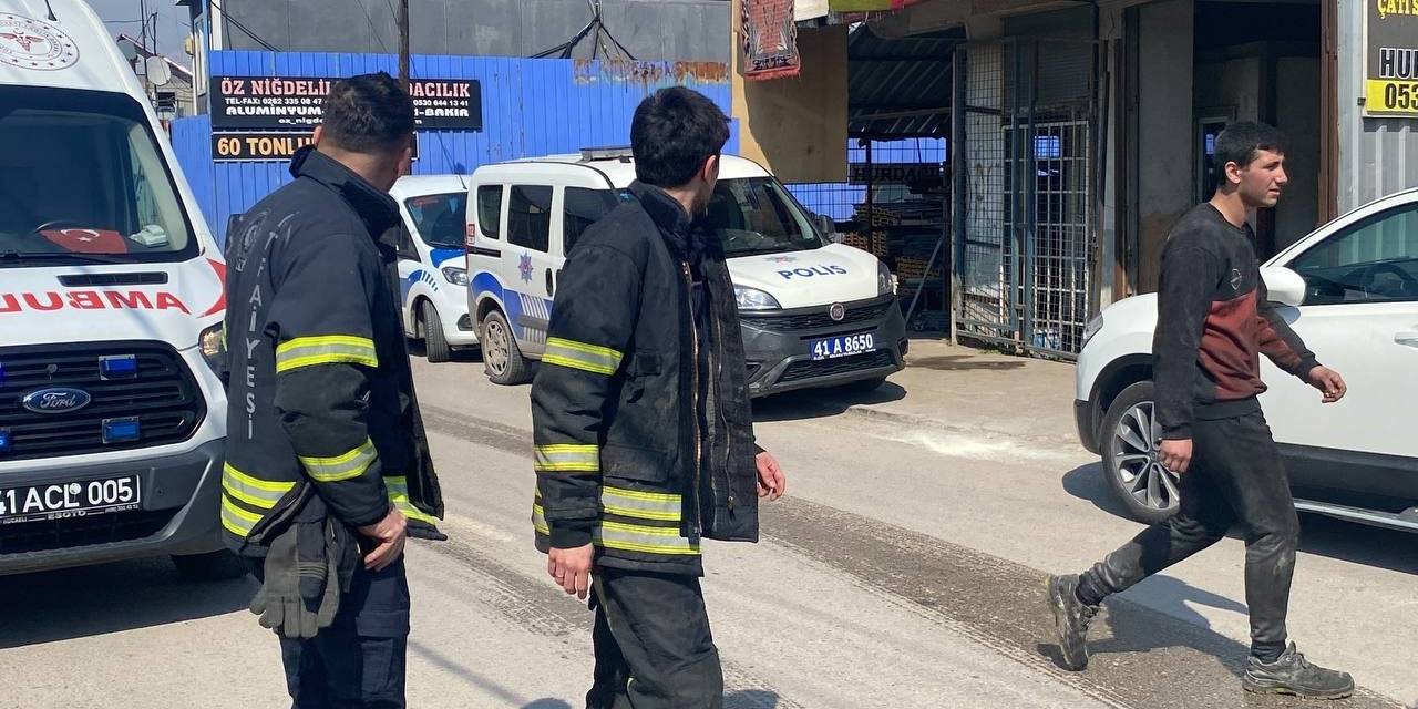 Kaynak Kıvılcımı Yangına Sebep Oldu: 4 Yaralı