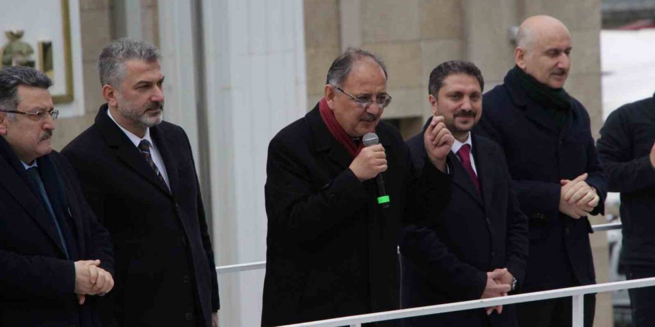 Bakan Özhaseki: “Her Güzelin Bir Kusuru Olduğu Gibi Bu Coğrafyanın Da İki Tane Kusuru Var; İkisi De Yerin Altında”