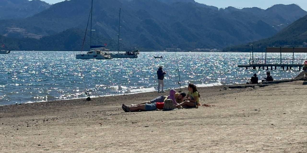 Marmarisliler Baharın Keyfini Çıkarıyor