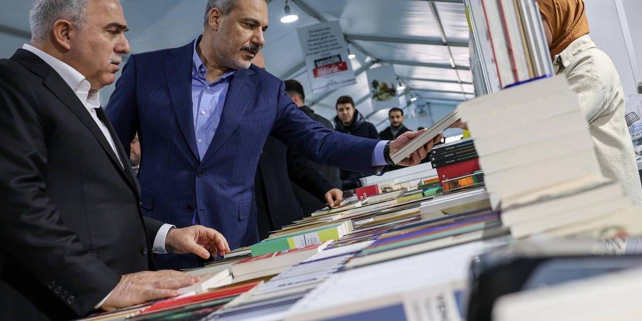 Dışişleri Bakanı Fidan, Fatih’te Gençlerle Bir Araya Geldi