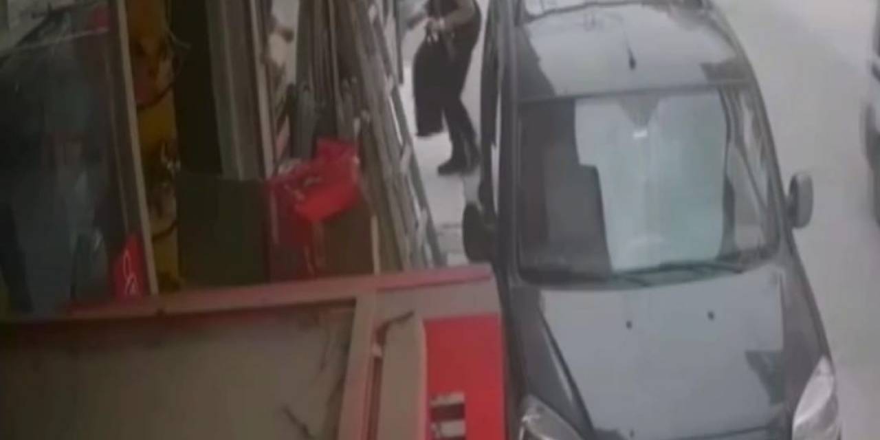 Cinayet Zanlısının Öldürdüğü Kuyumcunun Dükkanına Girdiği Anlar Kamerada