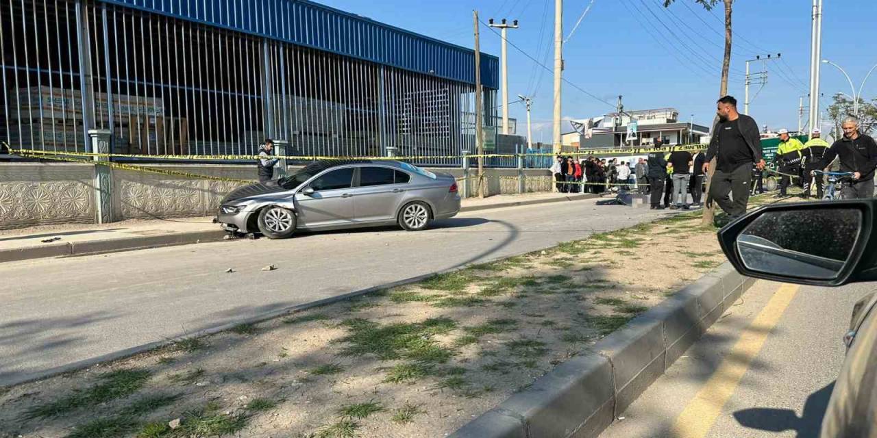 Otomobilin Çarptığı Bisiklet Sürücüsü Baba Hayatını Kaybetti, Oğlu Yaralandı