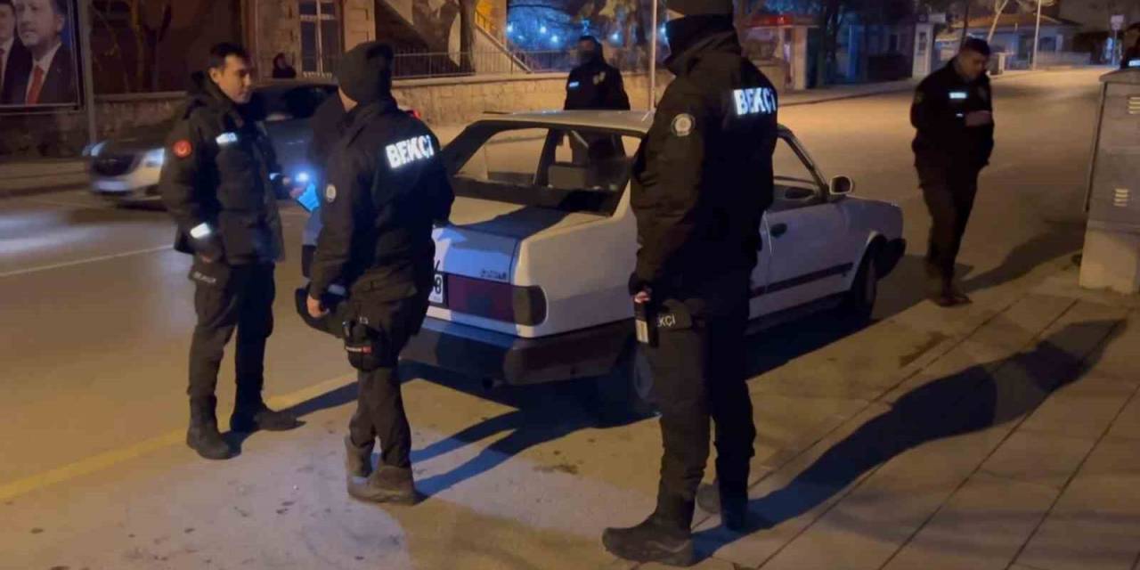 Aksaray’da Polisten Şok Denetim: Araçlar Didik Didik Arandı