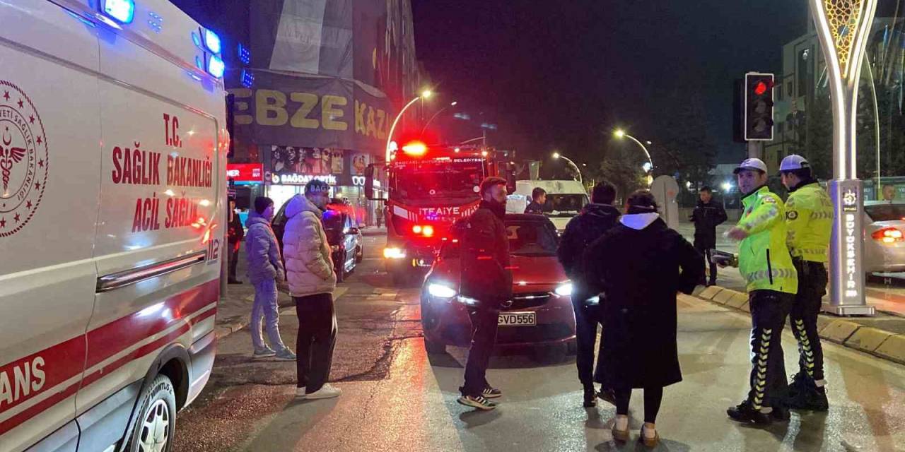 Hafif Ticari Araç Otomobile Çarptı: 1 Yaralı