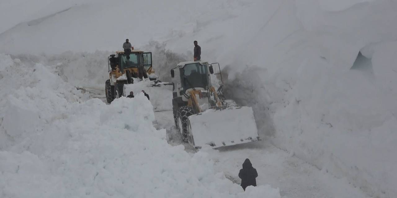 Muş’ta Kar Kalınlığı 4 Metreye Ulaştı