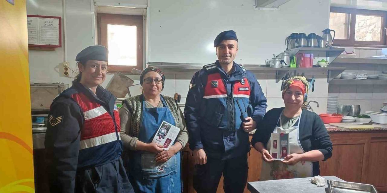 Jandarma Kadınlara Kades’i Anlattı