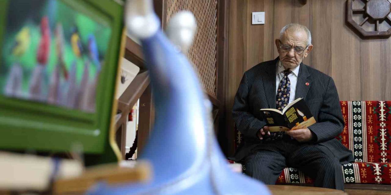 13 Yıldır Huzurevinde Yaşayan Şair: "Yanan Işıklara Gözüm Düşüyor"