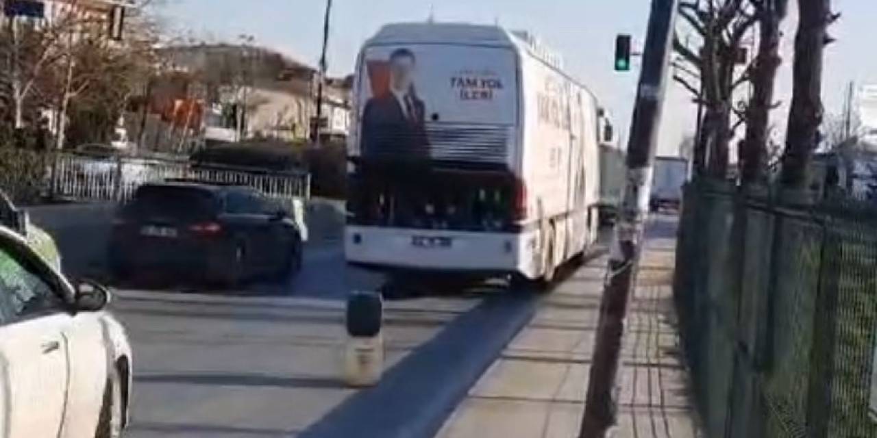 Chp Yönetimindeki İstanbul’da Bu Kez Seçim Otobüsü Arızalandı