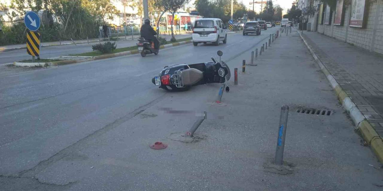 Otomobille Çarpışan Motosiklet Sürücüsü Yaralandı