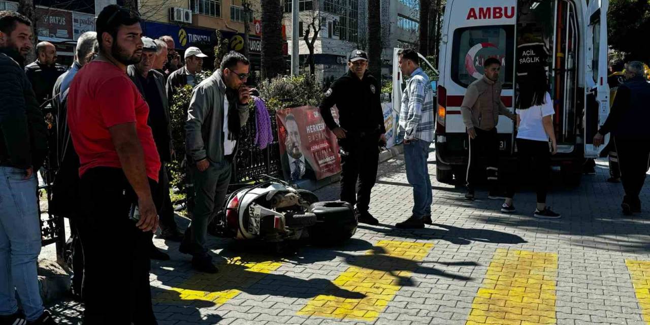 Yayaya Yol Vermek İsterken Kazaya Karıştılar: 2 Yaralı