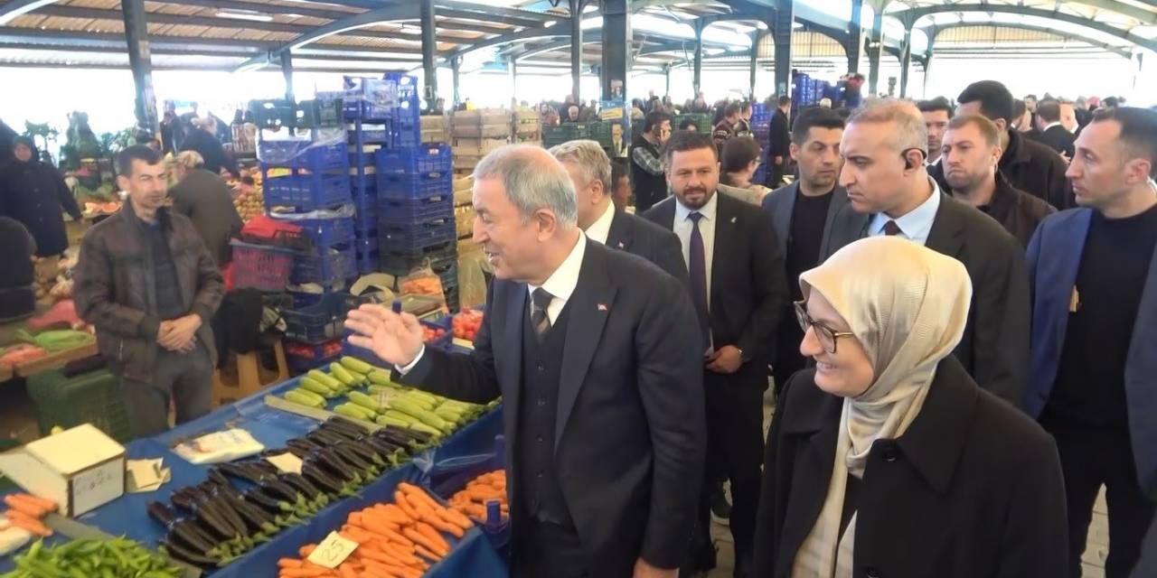 Hulusi Akar, Balıkesir’de Pazarın Nabzını Tuttu