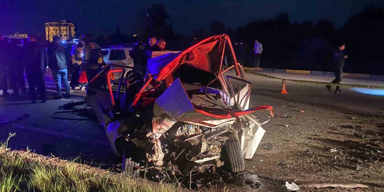 Antalya’da 3 Aracın Karıştığı Feci Kaza: 3 Ölü